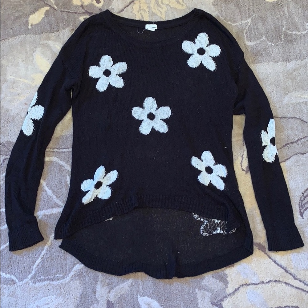 Garage flower sweater